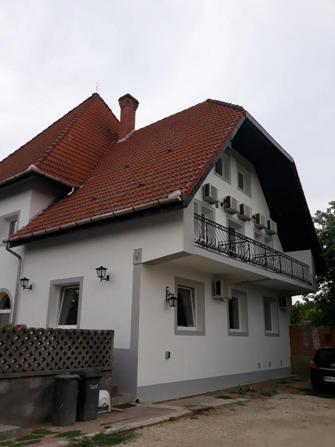 St. Kristof Vendeghaz Hotel Abadszalok Luaran gambar